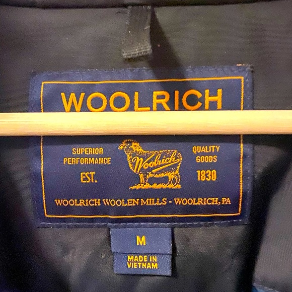 Woolrich Down Parka with Coyote Fur ruff - Picture 2 of 3